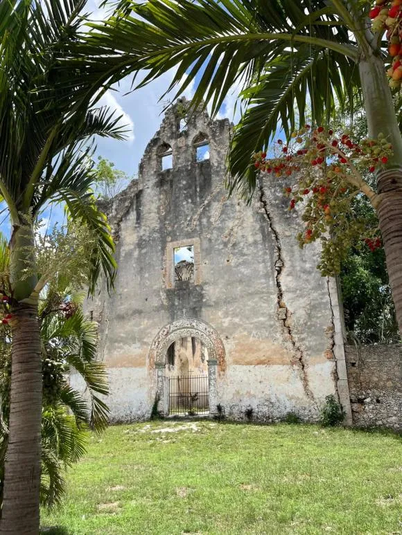 Visit the artisans at Tixhualactun Yucatan — Casas en Valladolid
