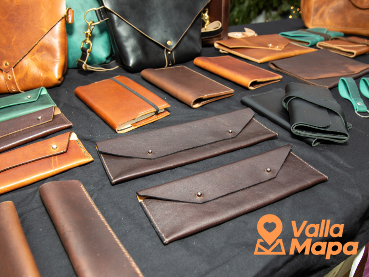 Handmade leather crafts in Valladolid Yucatan
